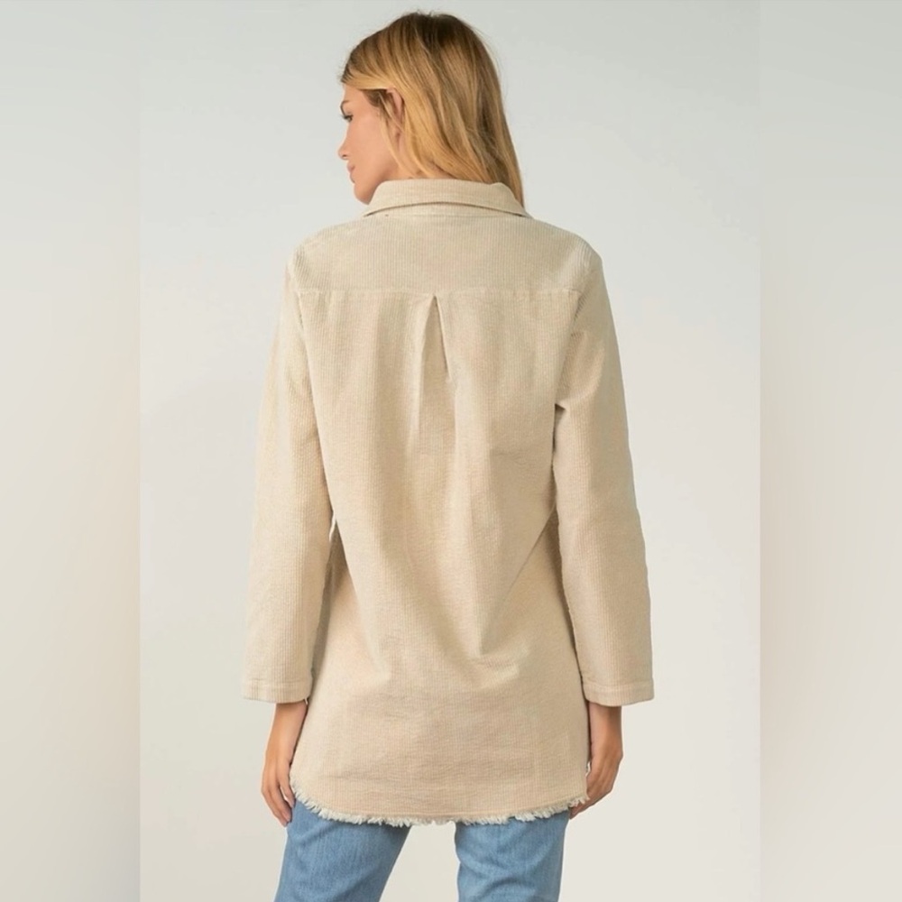 NWOT Elan Fringe edge shacket.